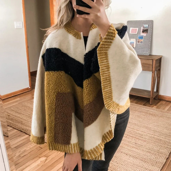 NEW MAJE Wool Blend Embroidered Fleece Open Graphic Designer Cardigan Poncho OS